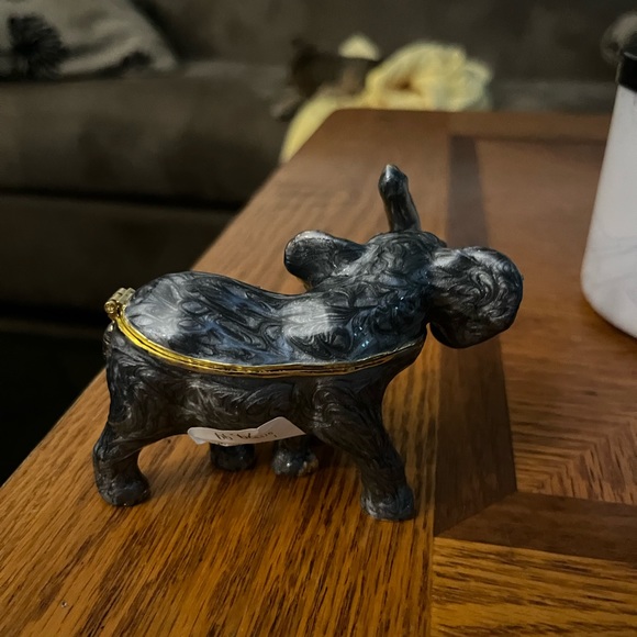 Elephant jewelry holder - Picture 3 of 5